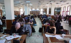 Büyükşehir Belediyesi, Üniversite adaylarına destek olmaya devam ediyor