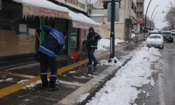 Kahramanmaraş'ta karla mücadele çalışmaları hız kazandı