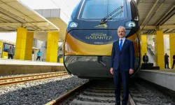 Bakan Uraloğlu: Milli banliyö tren setimizi raylara çıkardık