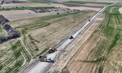Büyükşehir, Afşin’de 9 Mahalleye Ulaşım Sağlayan Yolu Yeniliyor