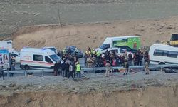 Van’da Büyük Trafik Kazası: 8 Ölü, 12 Yaralı!