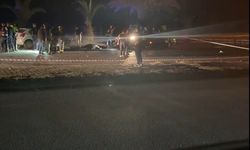 Alanya’da servis aracı otomobille çarpıştı: 2 ölü, 6 yaralı