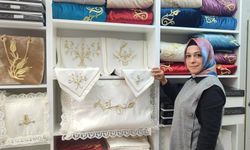 İğneyle yol açtı, kendi atölyesini kurdu