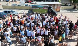 Kahramanmaraş Büyükşehir'den futbol sevgisine dev ekranlı destek