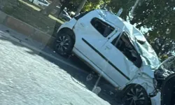 Kahramanmaraş'ta kaza: Otomobil paramparça oldu