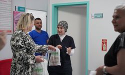 Bir Demet Bin Mutluluk’tan Anneler Günü ziyareti