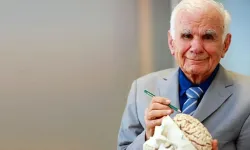 Prof. Dr. Gazi Yaşargil’in eşi kimdir? Dianne Bader Türk mü?