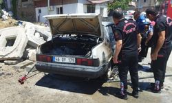 Otomobildeki köz kutusu alev aldı, araç yangınla zarar gördü