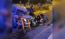 Kahramanmaraş'ta feci kaza! Otomobil bariyerlere ok gibi saplandı
