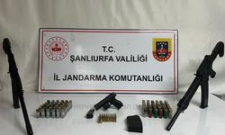 Şanlıurfa'da Silah Kaçakçılığına Darbe: 5 Şüpheli Gözaltına Alındı ve Çok Sayıda Silah Ele Geçirildi