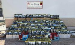 Antalya’da Kaçak Tütüne Jandarma Darbesi: 3 Ton Ürün Ele Geçirildi!