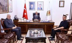 Vali Ünlüer’den Kültür ve Basına Vefa: Edebiyat Derneği  yönetim kurulu başkanı Ali Avgın ve Gazeteci Alyaz’ı Ağırladı