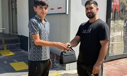 15 yaşındaki çocuk bulduğu altınları polise teslim etti