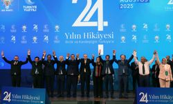 Cumhurbaşkanı Erdoğan’dan 9 Belediye Başkanına AK Parti Rozeti: Siyasi Aile Büyüyor!