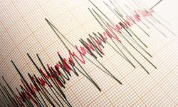 İstanbul'da  öğlen saatlerine doğru  deprem hissedildi