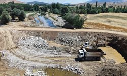 Kahramanmaraş Büyükşehir belediyesin’den Göksun’da Yarım Asırlık Köprünün Yerine Modern Bağlantı