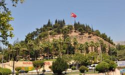 Kahramanmaraş’ta binlerce memur ve emekli, 27 Ağustos’ta açıklanacak toplu sözleşme kararına kilitlendi. Zam ve yeni hak