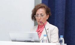 Arzu Özçelik kimdir? Eğitimi ve kariyeri