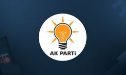 Başkanlar AK Parti’ye katıldı, rozetlerini Cumhurbaşkanı Erdoğan taktı