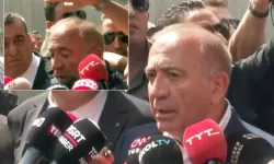 CHP İstanbul’da gergin anlar: Gürsel Tekin’e şişe fırlatan kim?