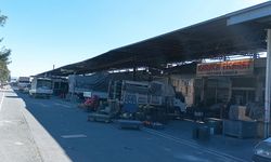 Kahramanmaraş’ta Hal Ucuzladı, Marketler Cep Yaktı: Vatandaş Taze Ürün İçin Hale Koşuyor