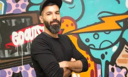 Tolga Akış kimdir ve aslen nereli? Manifest'in menajeri gündem oldu