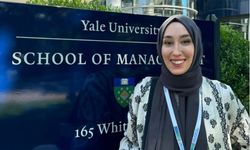 Oxford’un tanıtımında yer alan Rümeysa Kadak kimdir?