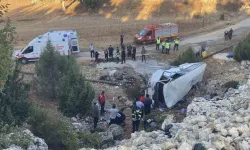 İşçi servisi şarampole devrildi: 5 ölü, 14 yaralı