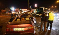 Kapadokya'da feci kaza: Tur otobüsü ile otomobil çarpıştı