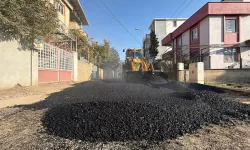 Dulkadiroğlu’nda Altyapı Sonrası Sıcak Asfalt Yenilemesi