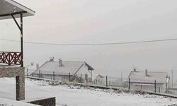 KAR YAĞIŞI ETKİLİ OLDU: Beypazarı'nda Okullar Tatil Edildi mi? (3 Aralık)