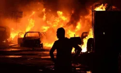 Kahramanmaraş'ta Tekel Bayisinde Şiddetli Patlama: Ekipler Alarmda