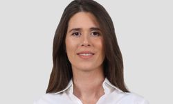 Lâl Denizli Kimdir? Çeşme’nin İlk Kadın Belediye Başkanı