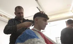 Hüseyin Doğan Kimdir? İzmirli Berberin Örnek Dayanışma Hikayesi