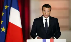 Fransa'da Son Dakika: Macron İstifa Mı Etti? Elysee Sarayı'ndan Resmî Açıklama Geldi