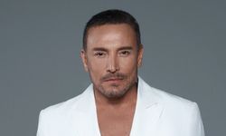 Cenk Eren Kimdir? Ünlü Sanatçının Hayatı ve Müzik Kariyeri