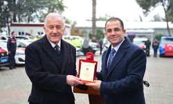 Eshabil Tanrıverdi’ye Jandarma ve Emniyete Desteklerinden Dolayı Teşekkür Plaketi