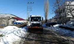 Kahramanmaraş’ta Kar Alarmı: Büyükşehir Ekipleri 7/24 Sahada