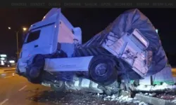 Kahramanmaraş’ta Ani Manevra Yapan Tır Kaza Geçirdi