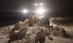 Kahramanmaraş’ta Kar Alarmı: Büyükşehir Belediyesi Tüm Ekipleriyle Sahada