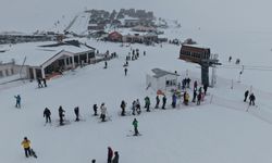 Kahramanmaraş Yedikuyular'da Hafta Sonu Yoğunluğu: Ziyaretçi Akınına Uğradı!