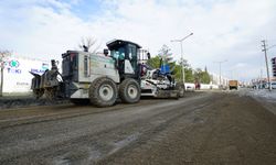 Büyükşehir Yağış Sonrası Bozulan Yolları Hızla Yeniliyor