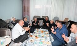 Başkan Karaca'dan 105 yaşındaki Rukiye nineye anlamlı ziyaret