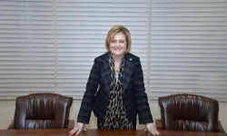 İpek Elif Atayman Kimdir? Dr. İpek Elif Atayman Biyografisi