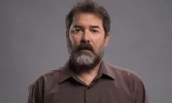 Fikret Kuşkan Kimdir? Aynı Yağmur Altında Dizisi Umur Rolü