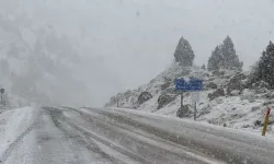 Kahramanmaraş'ta yüksek kesimlerde kar yağışı etkili oluyor