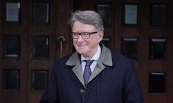 Lord Peter Mandelson Kimdir? Epstein Dosyası ve İstifa Kararı