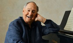 Neil Sedaka öldü mü, neden öldü? Pop müziğin efsane ismi Neil Sedaka kimdir?