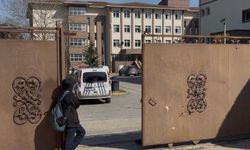 İstanbul Çekmeköy’de Okulda Kanlı Baskın: Öğretmen ve Öğrenciler Yaralandı!