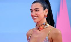 Dua Lipa Müslüman mı? Ünlü Yıldızın Kökeni ve Dini İnancı Hakkında Bilinmeyenler